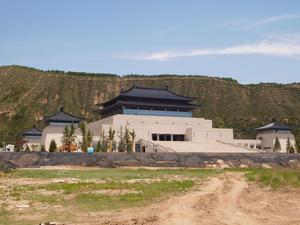 平凉市博物馆
地区：甘肃平凉          工艺：真石漆
年份： 2017年           面积：2000平方米